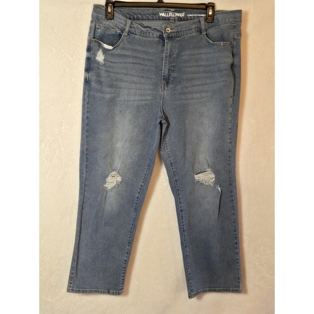WallFlower Jeans Women's 18w Blue Light Wash High Rise Straight Leg Jeans